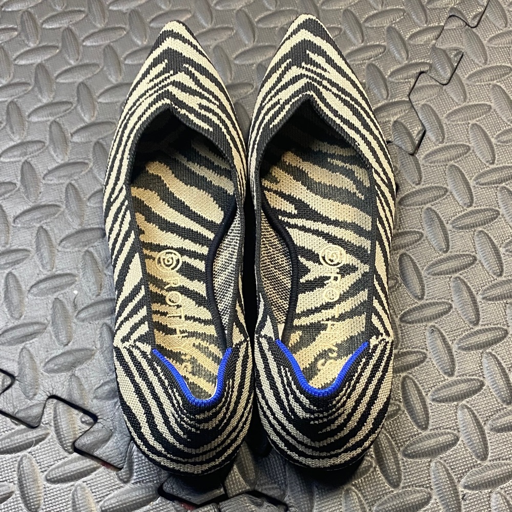 Rothy’s Zebra Print The Point Pointed Toe Flats Flat Black Biege Womens Size 9.5